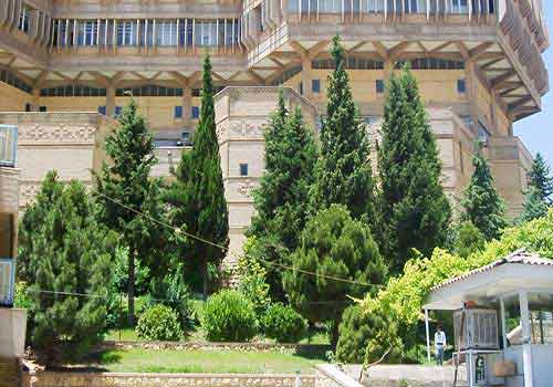 بام سبز ، پیوند طبیعت و معماری در دانشگاه شیراز