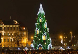 lit درخت کریسمس در کشورهای جهان