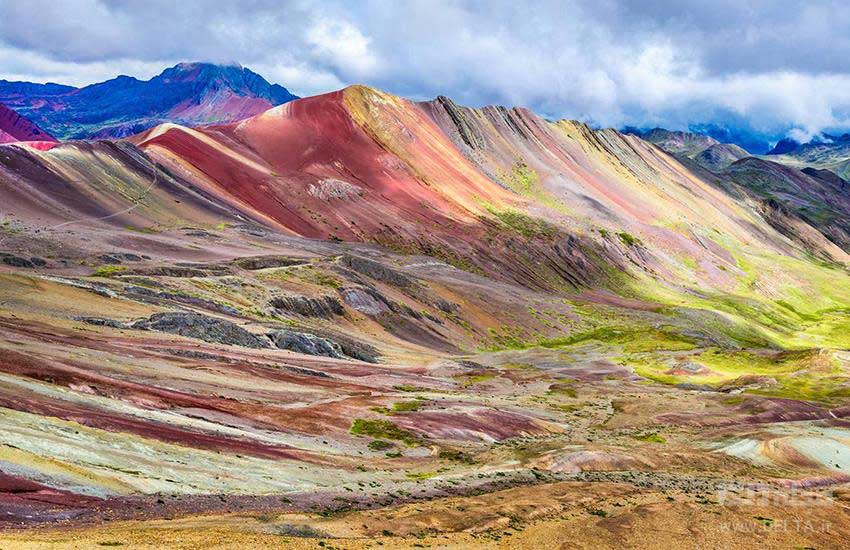 ausangate mountains 2 زیباترین جای دنیا، کوه‌های رنگین کمانی