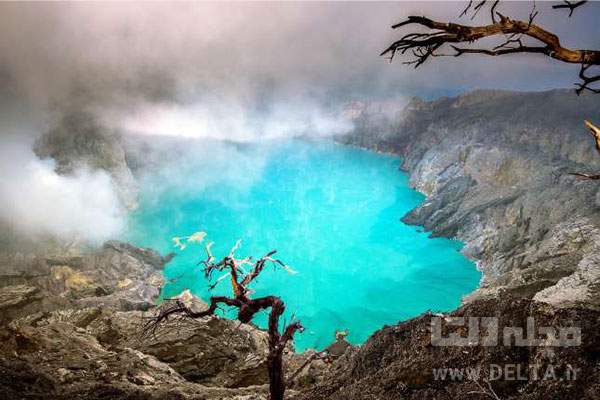 دریاچه کاواه ایجن در اندونزی جاهای عجیب دنیا