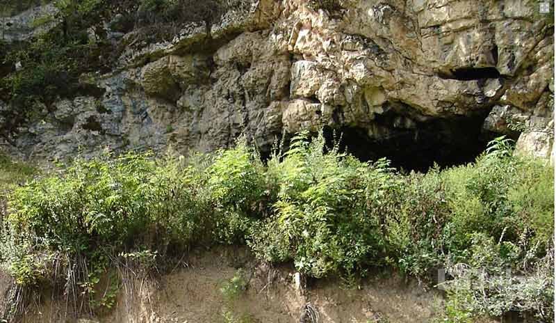 غار کیارام گلستان