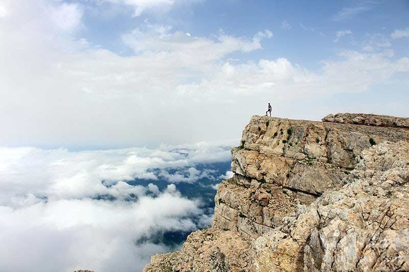 قله درفک از جاذبه های ایران