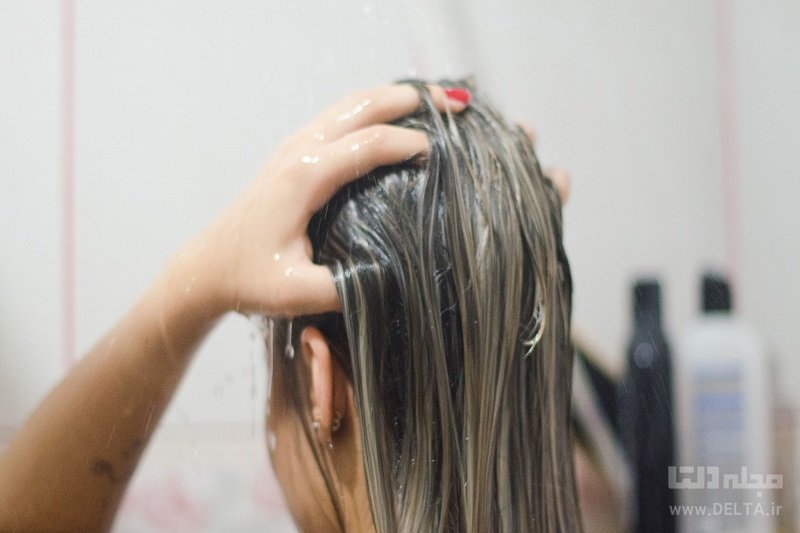 8 6 اشتباهات رایج در شستن موی سر کدامند؟