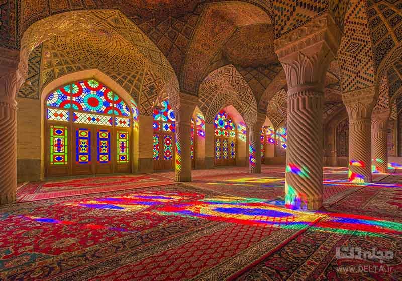 شبستان اصلی مسجد هزار رنگ نصیرالملک