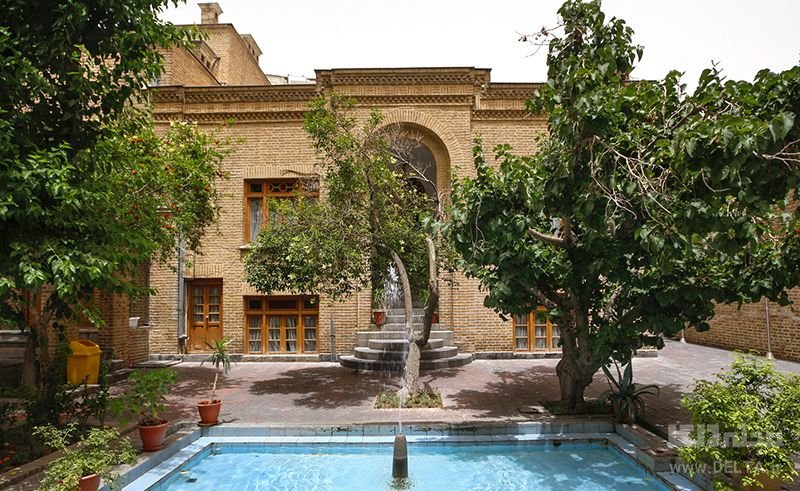 موزه دکتر معین در تهران
