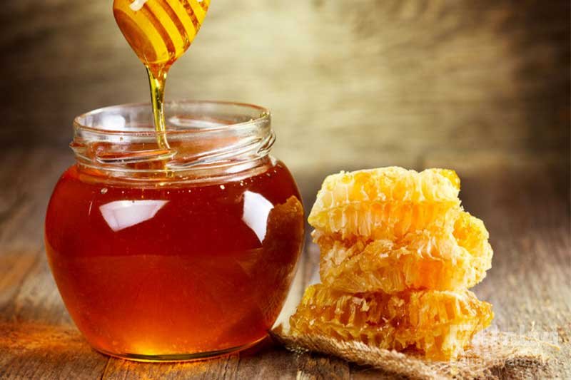 فواید خوردن عسل قبل از خواب چیست