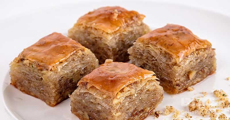 باقلوا گردویی بدون فر