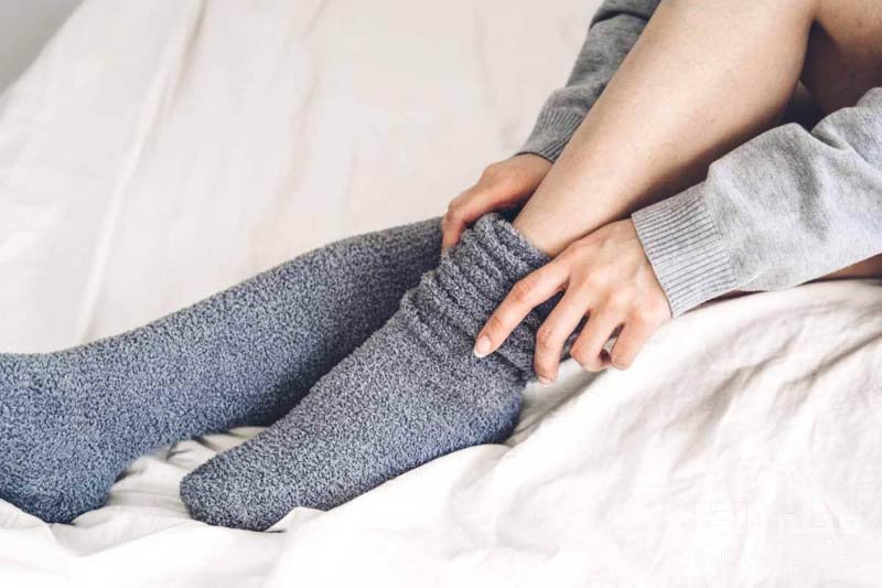 فواید پوشیدن جوراب قبل از خواب