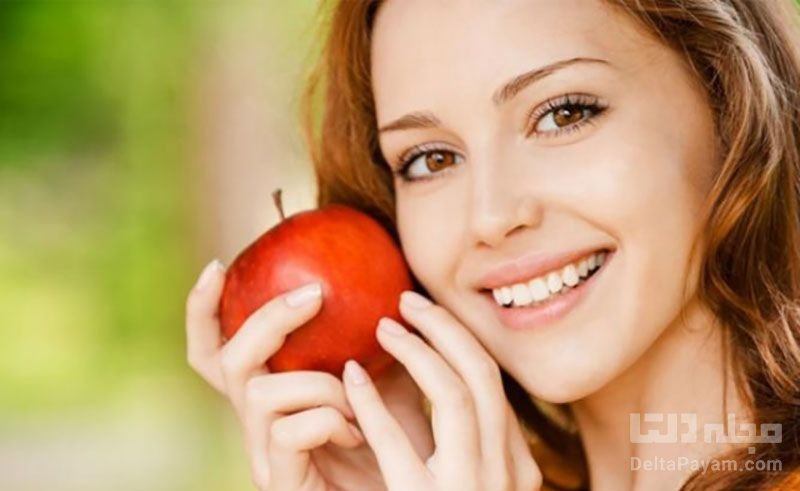 از بین بردن پف و سیاهی دور چشم