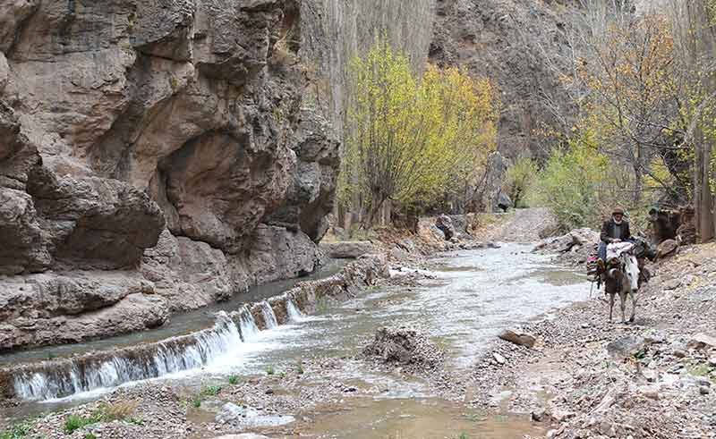 جاذبه های گردشگری سد کارده مشهد