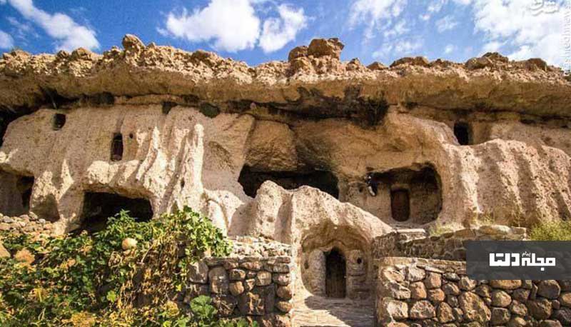 روستای صخره ای در میمند